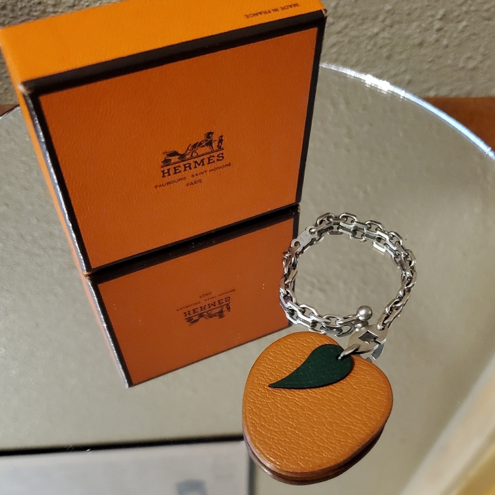 HERMÈS Authentic Chevre Mysore Orange Apricot Fruit Leather Bag Keychain Charm - Picture 4 of 8